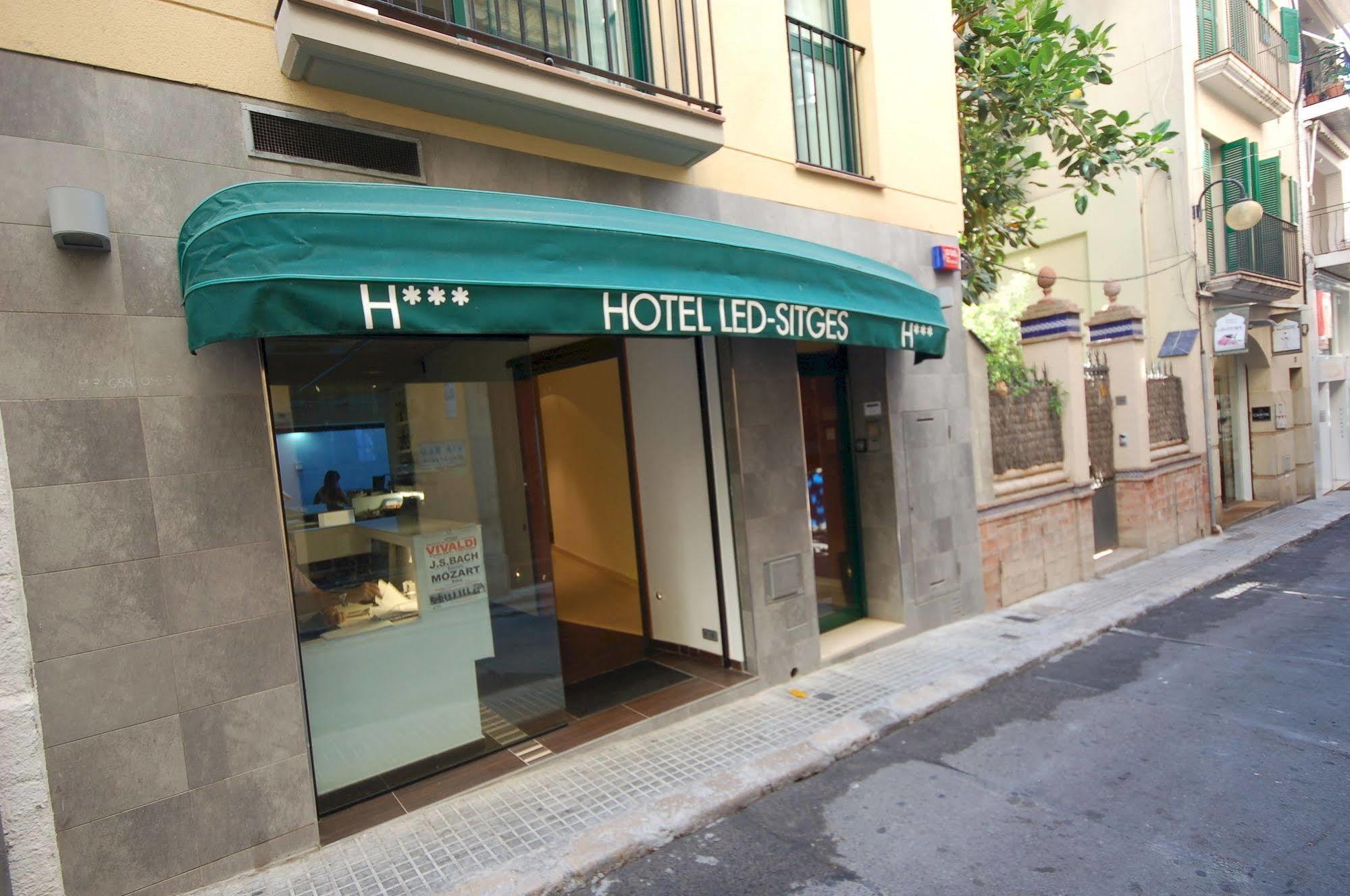 Hotel Led 시체스 외부 사진